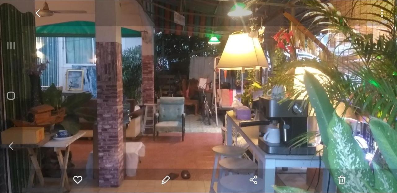 Srikrung Guesthouse Phra Nakhon Si Ayutthaya Exterior foto