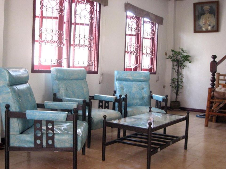 Srikrung Guesthouse Phra Nakhon Si Ayutthaya Exterior foto