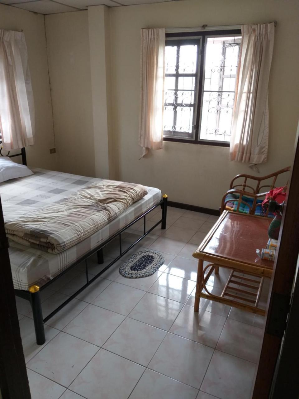 Srikrung Guesthouse Phra Nakhon Si Ayutthaya Exterior foto