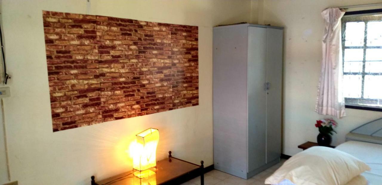 Srikrung Guesthouse Phra Nakhon Si Ayutthaya Exterior foto